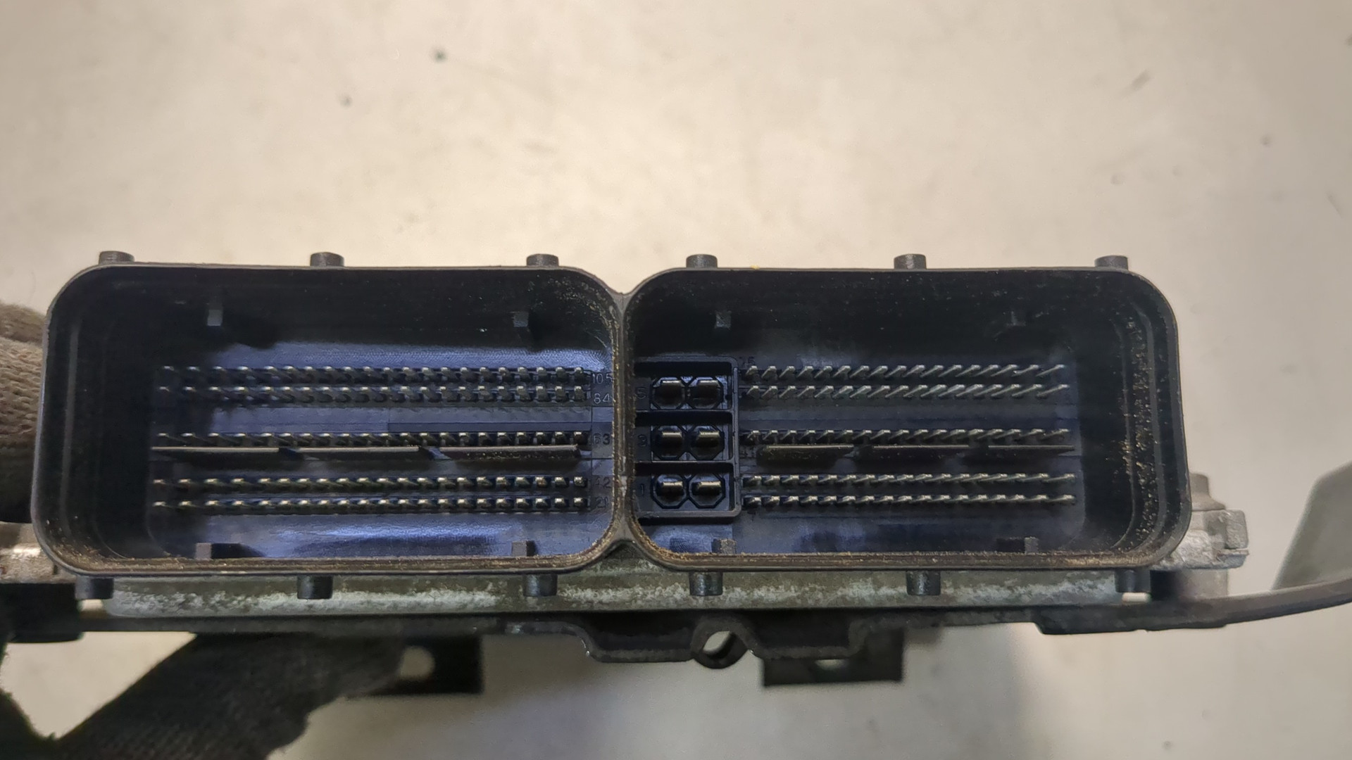 Блок управления двигателем