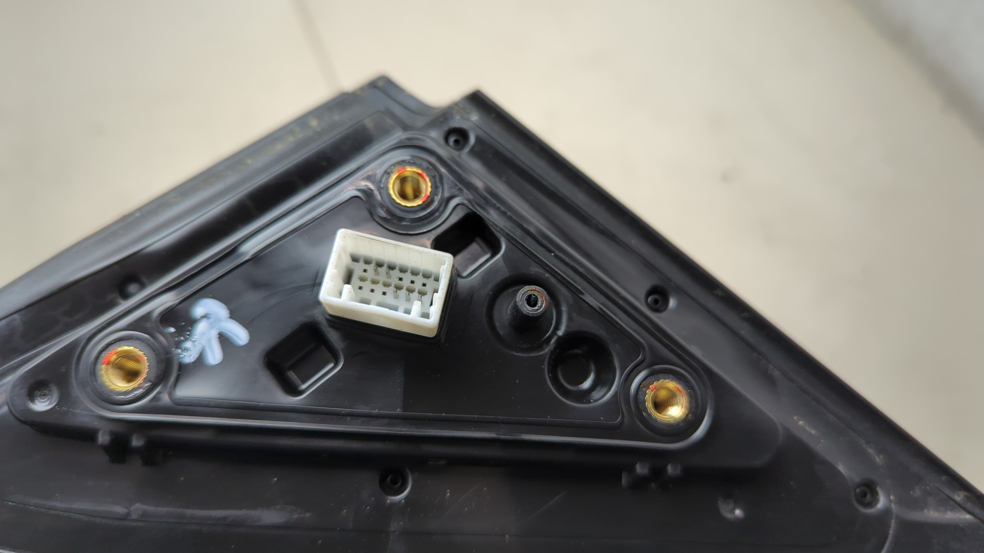 Зеркало левое электрическое