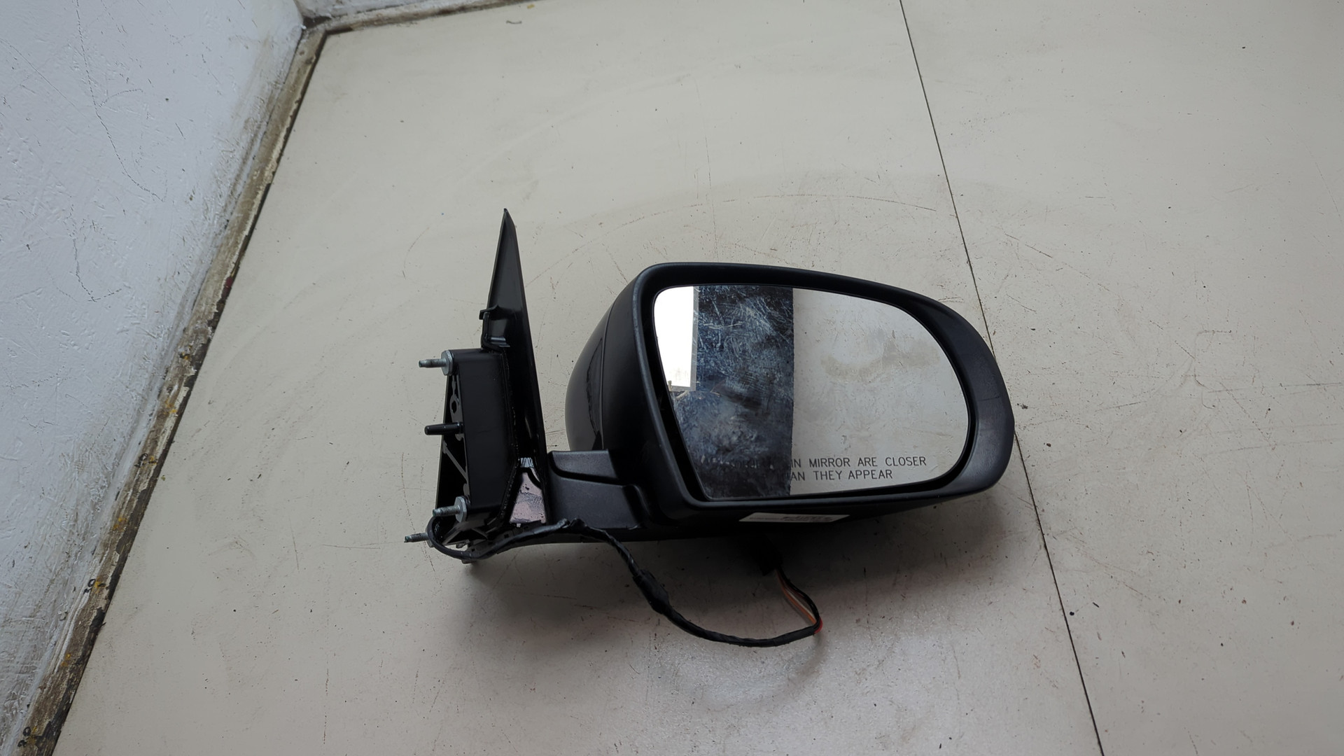 Зеркало правое электрическое