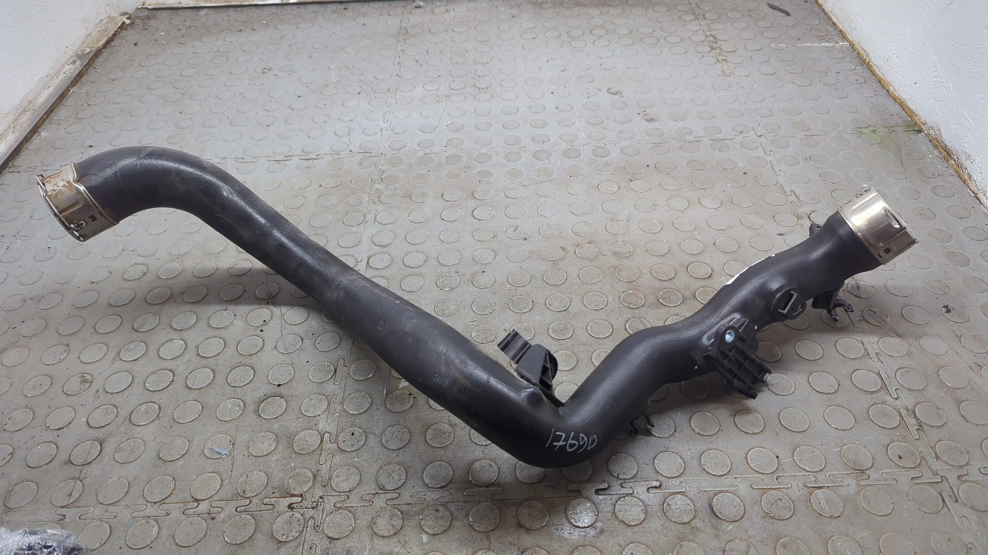 Патрубок интеркулера