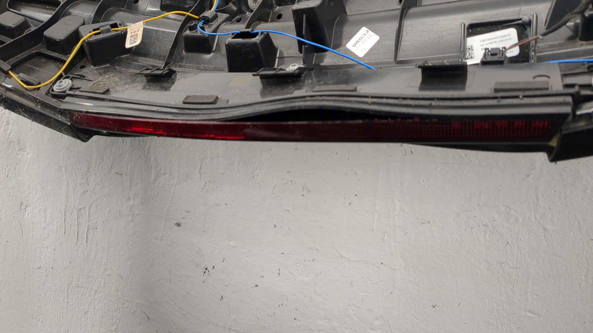 Дверь багажника