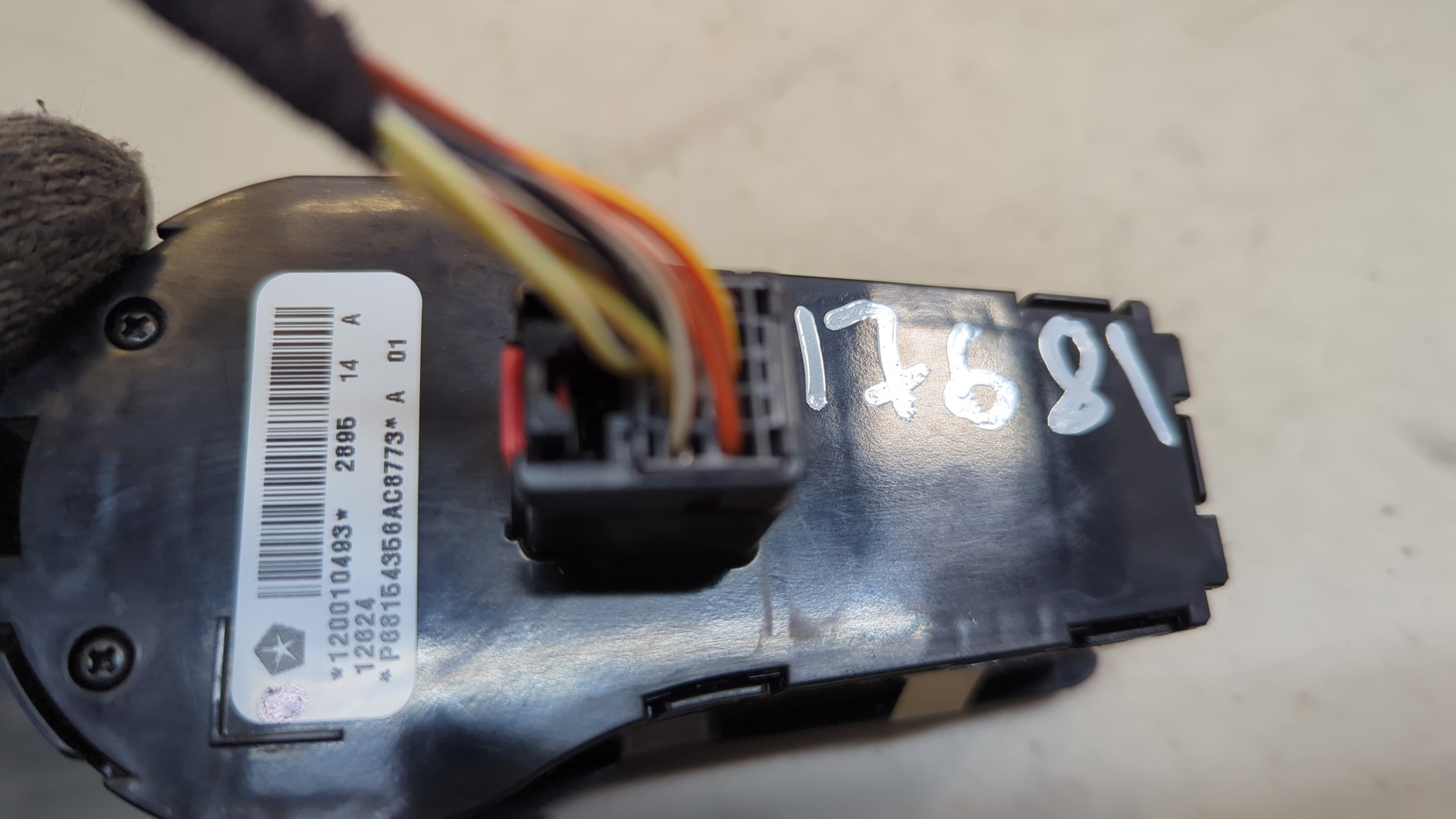 Переключатель света фар