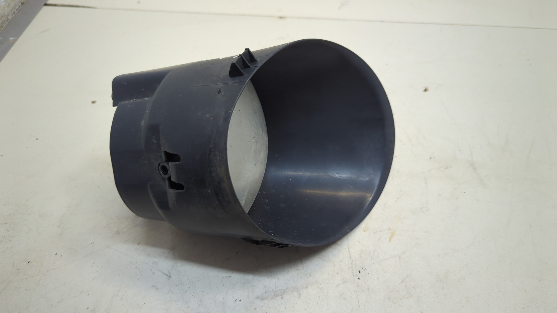 Фара противотуманная левая