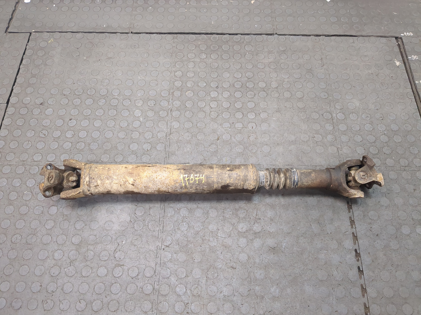 Вал карданный передний