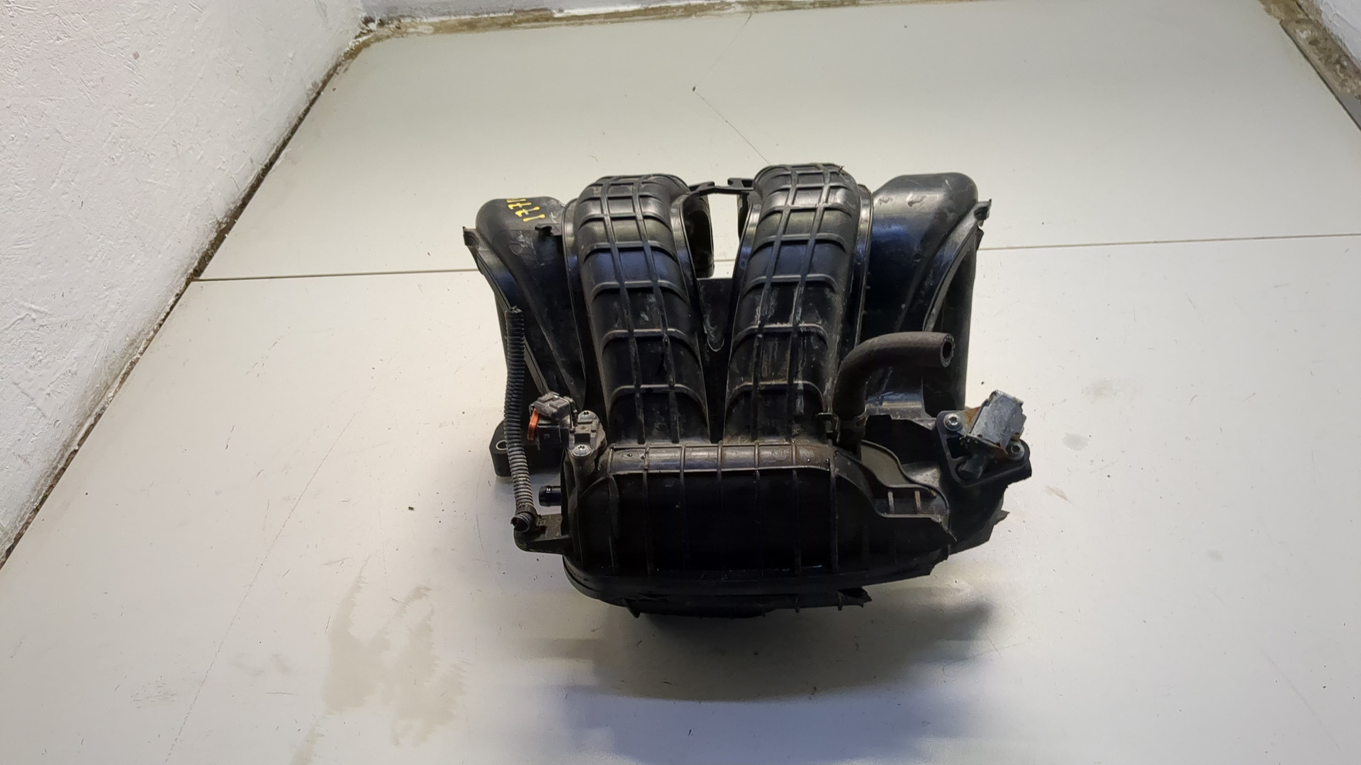 Коллектор впускной