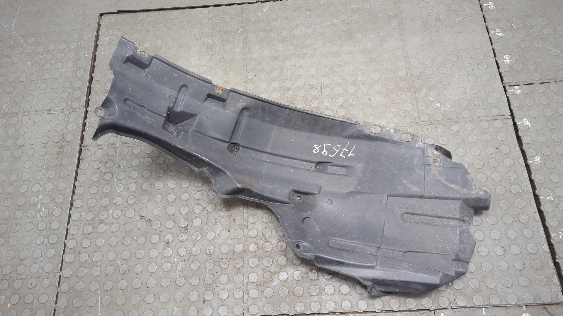 Локер передний левый