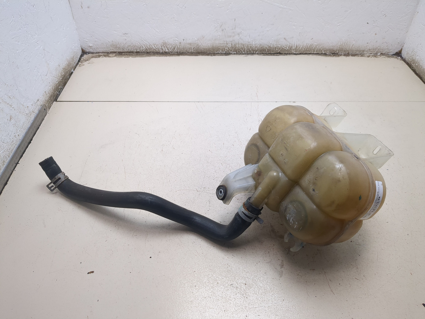 Бачок расширительный