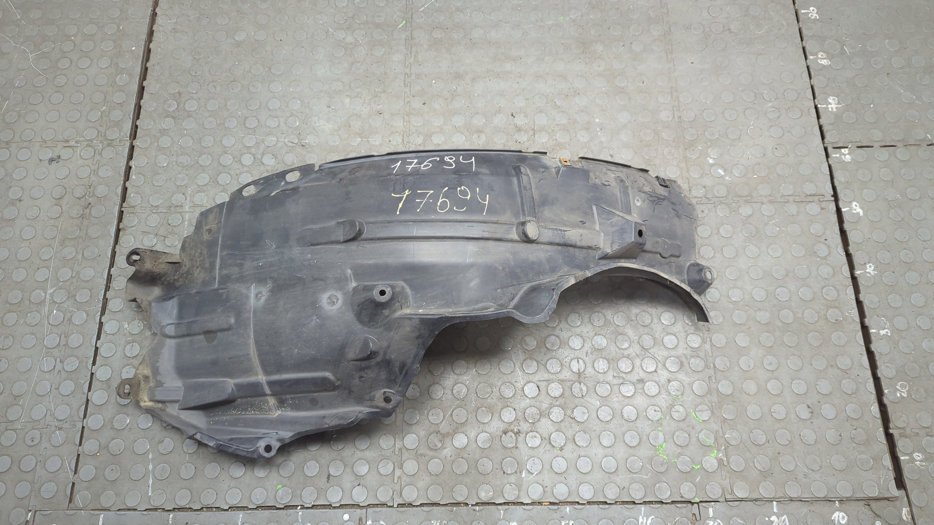 Локер передний левый