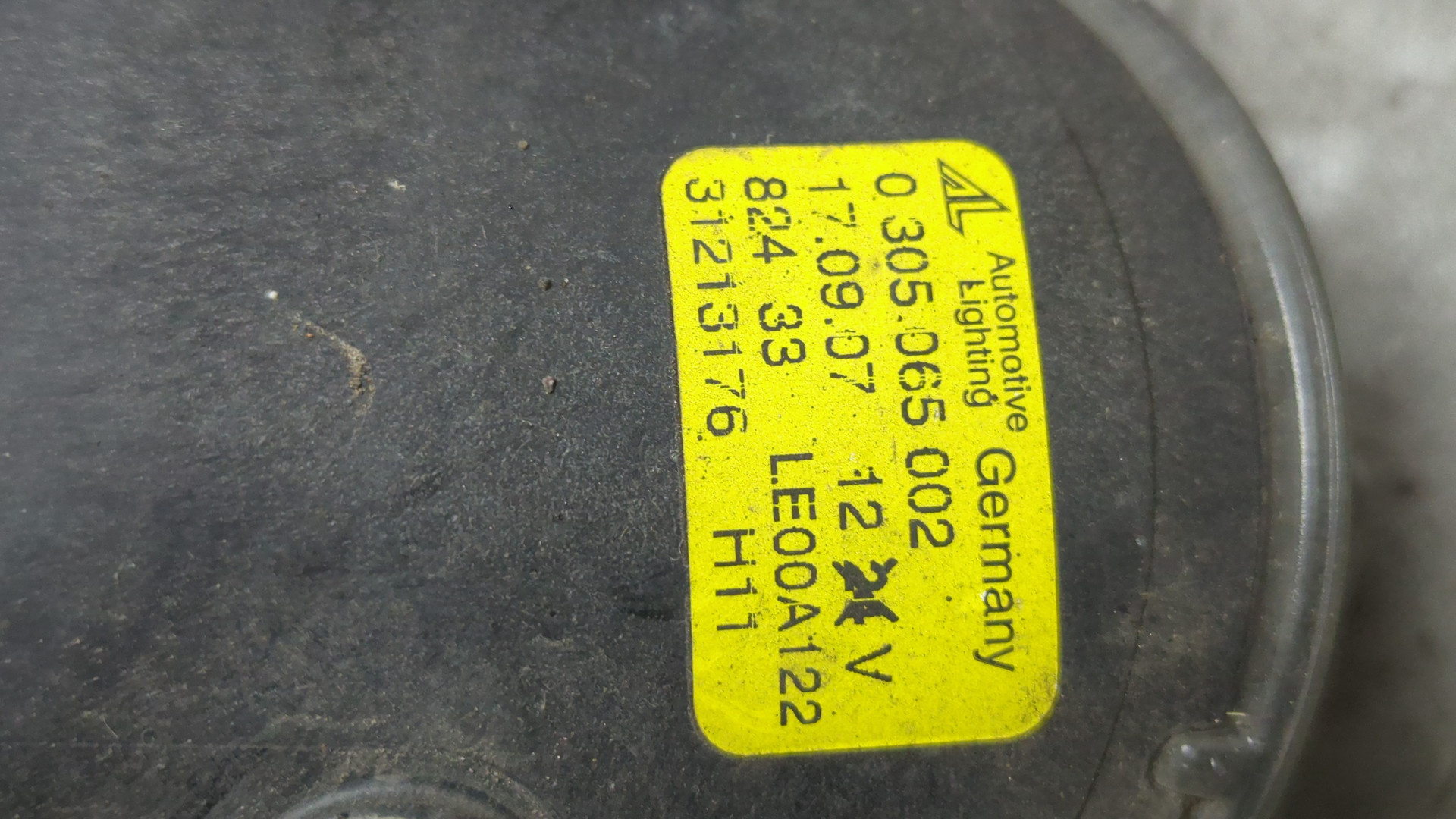 Фара противотуманная правая