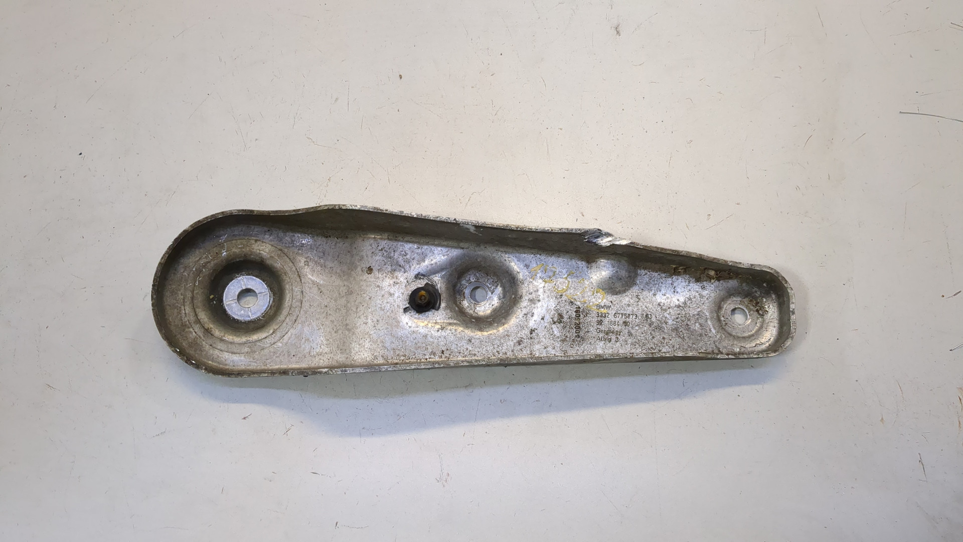 Кронштейн (п.з.к.)