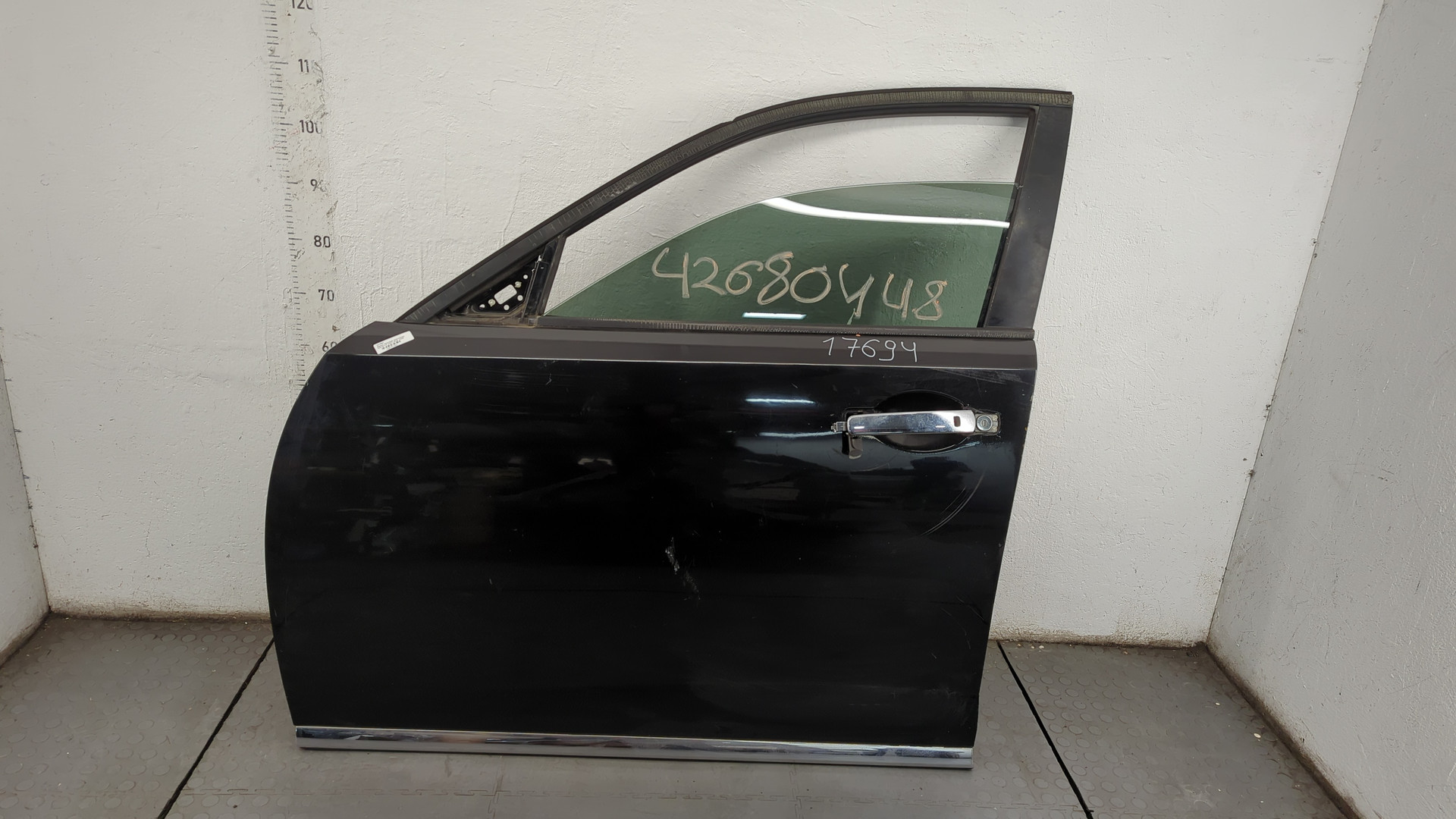 Дверь передняя левая