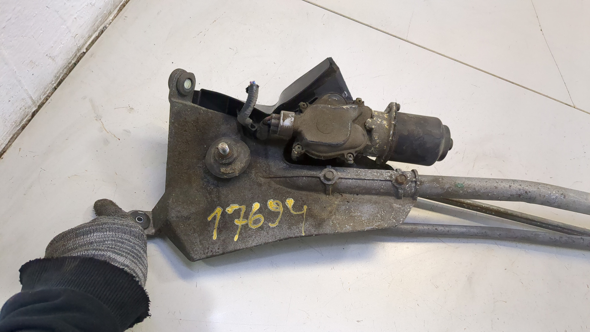 Трапеция стеклоочистителей