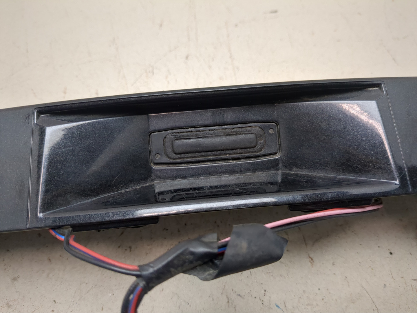 Фонарь подсветки номера