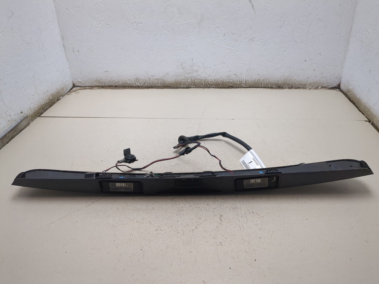 Фонарь подсветки номера