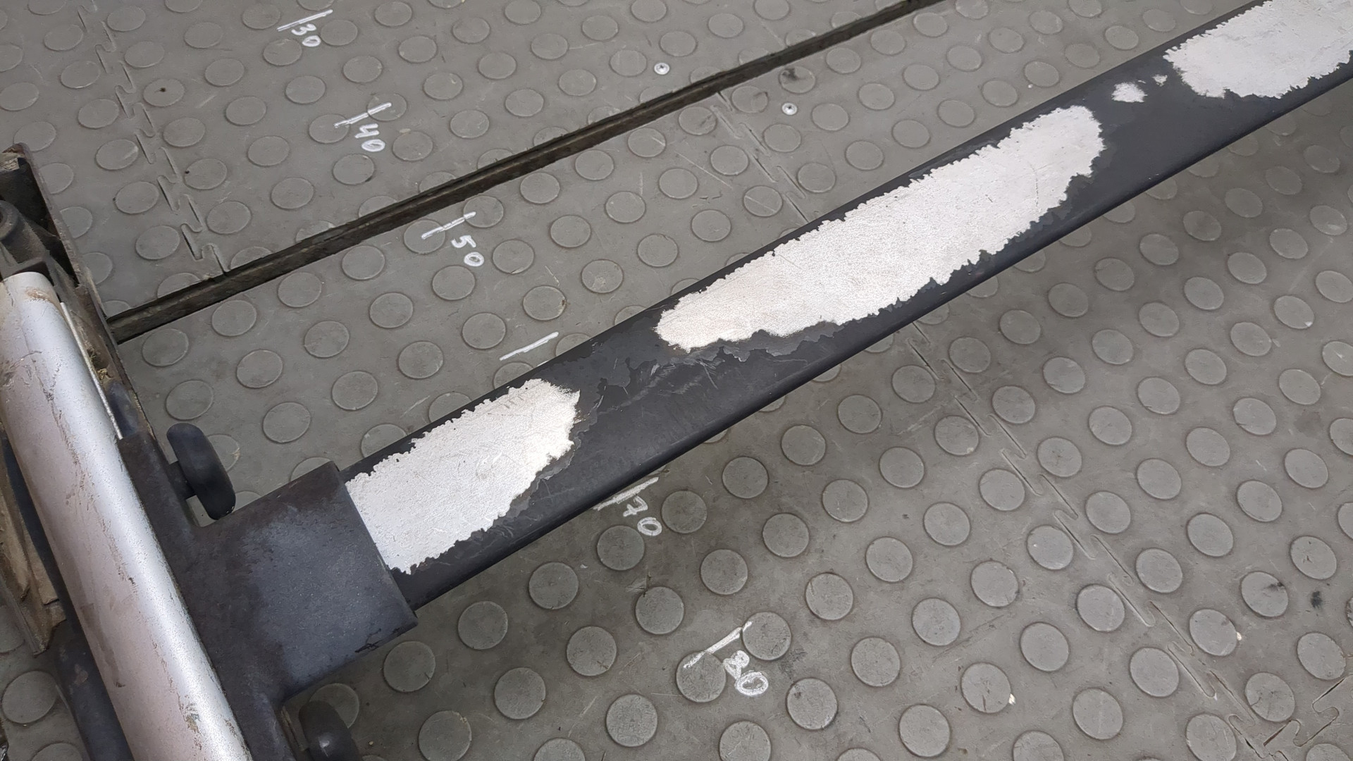 Рейлинги (релинг) к-кт (планки на крышу)