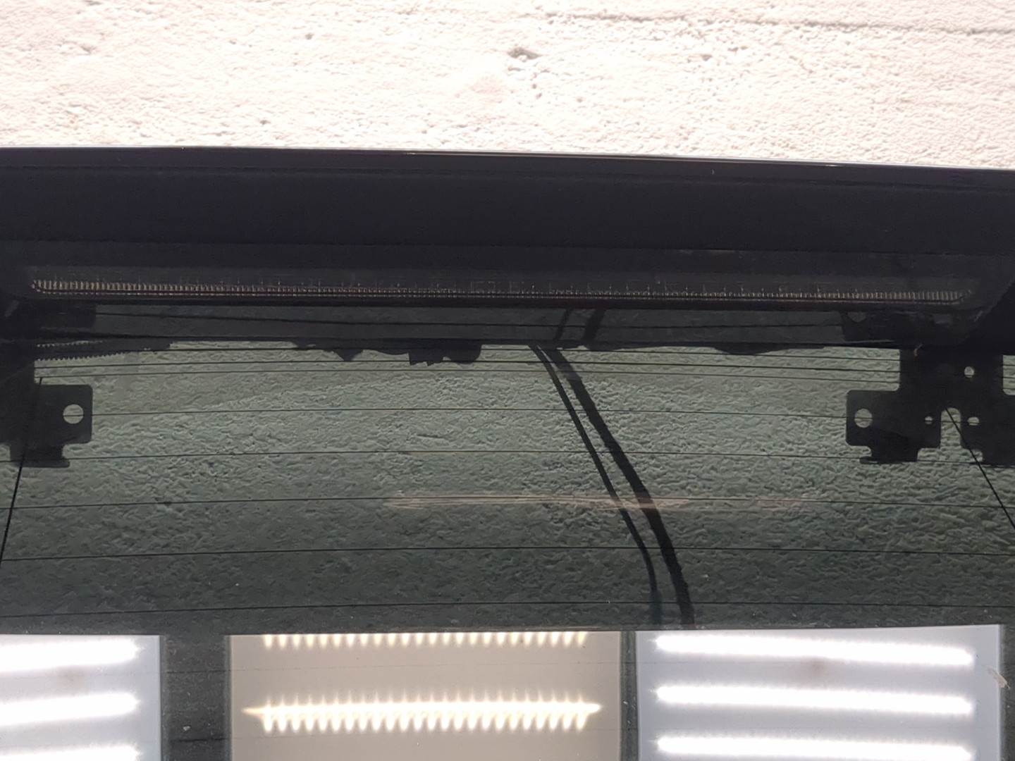 Дверь багажника