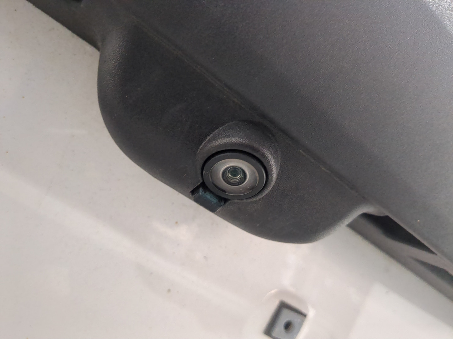 Дверь багажника