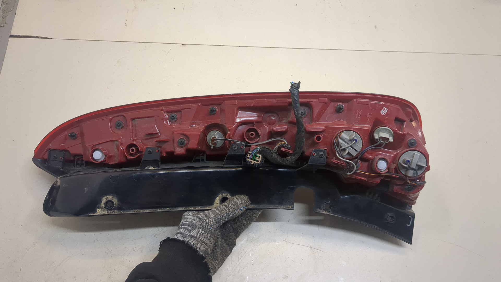 Фонарь задний левый