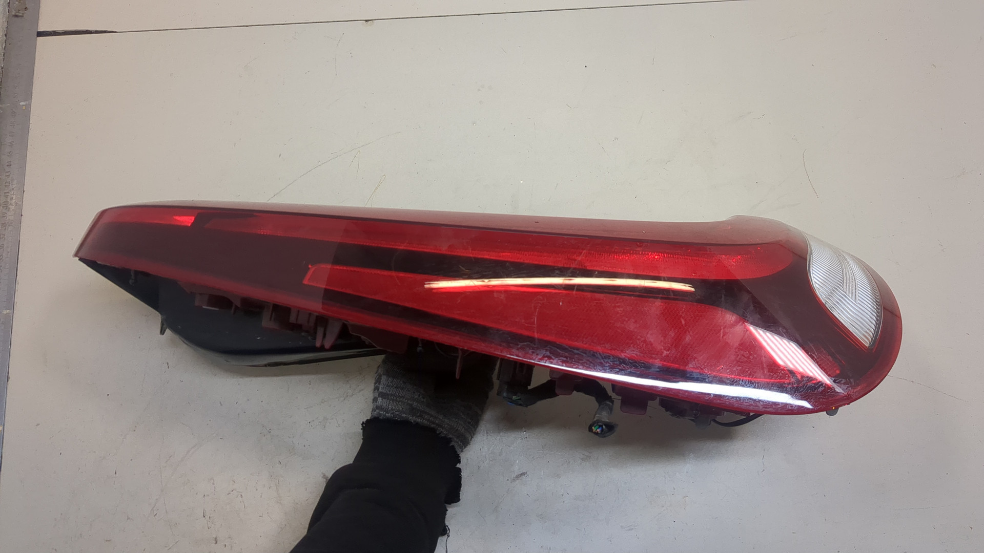 Фонарь задний левый