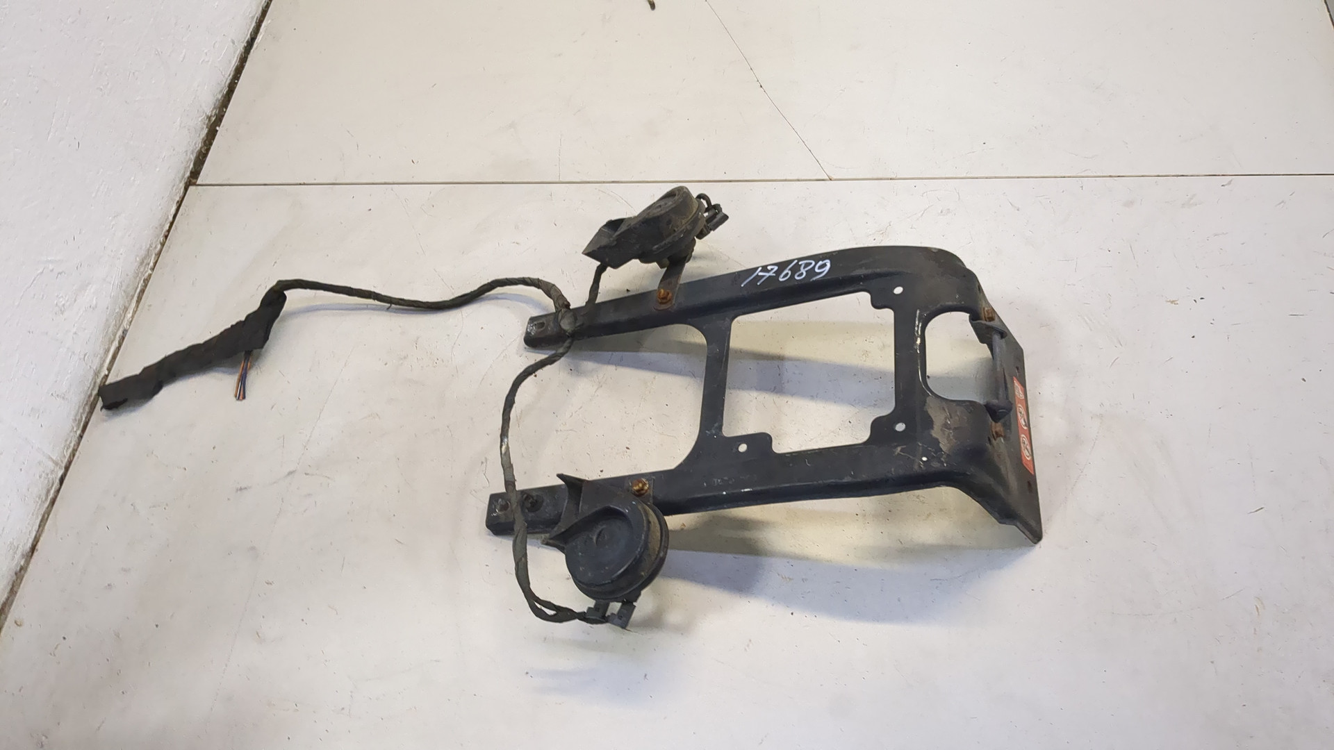 Кронштейн (сопут. товар)