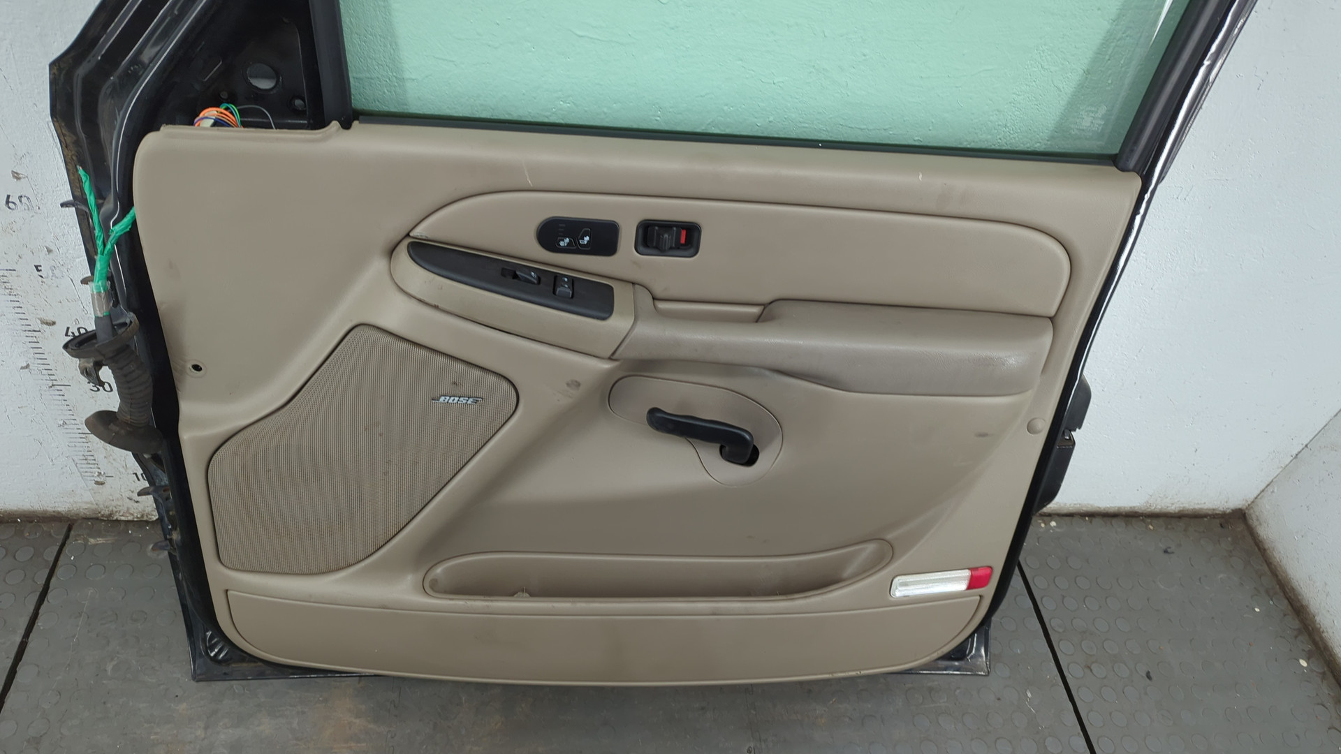 Дверь передняя правая