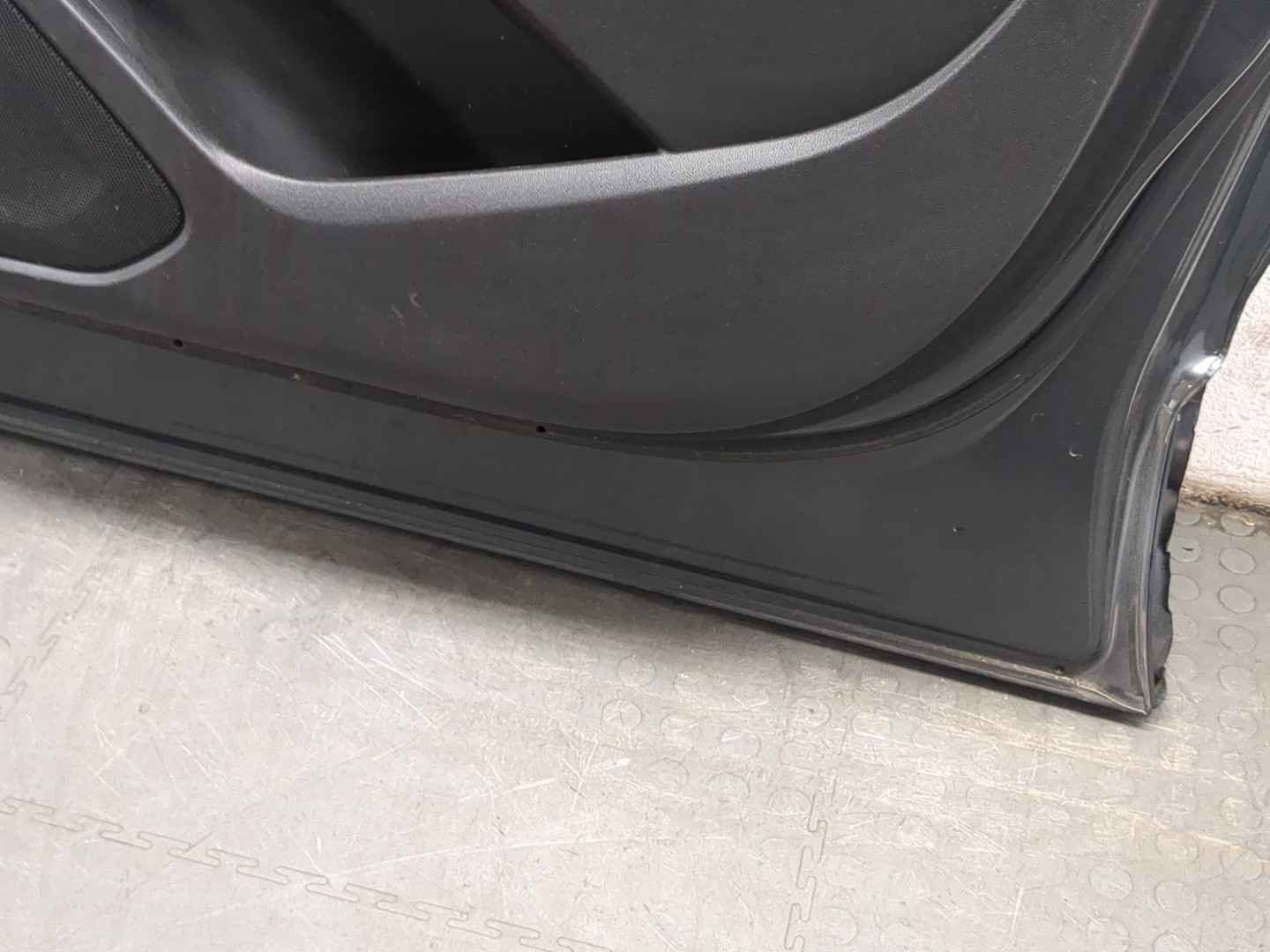 Дверь передняя правая