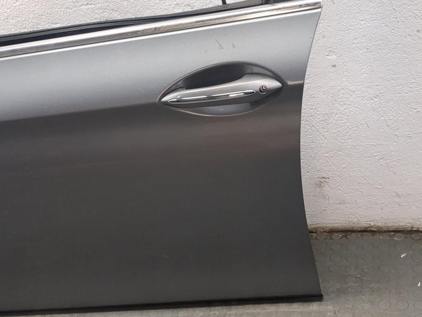 Дверь передняя левая