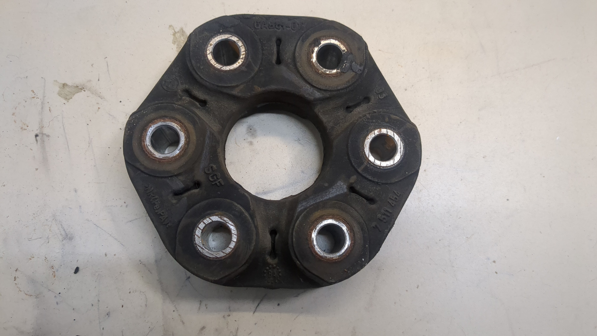 Муфта эластичная карданного вала