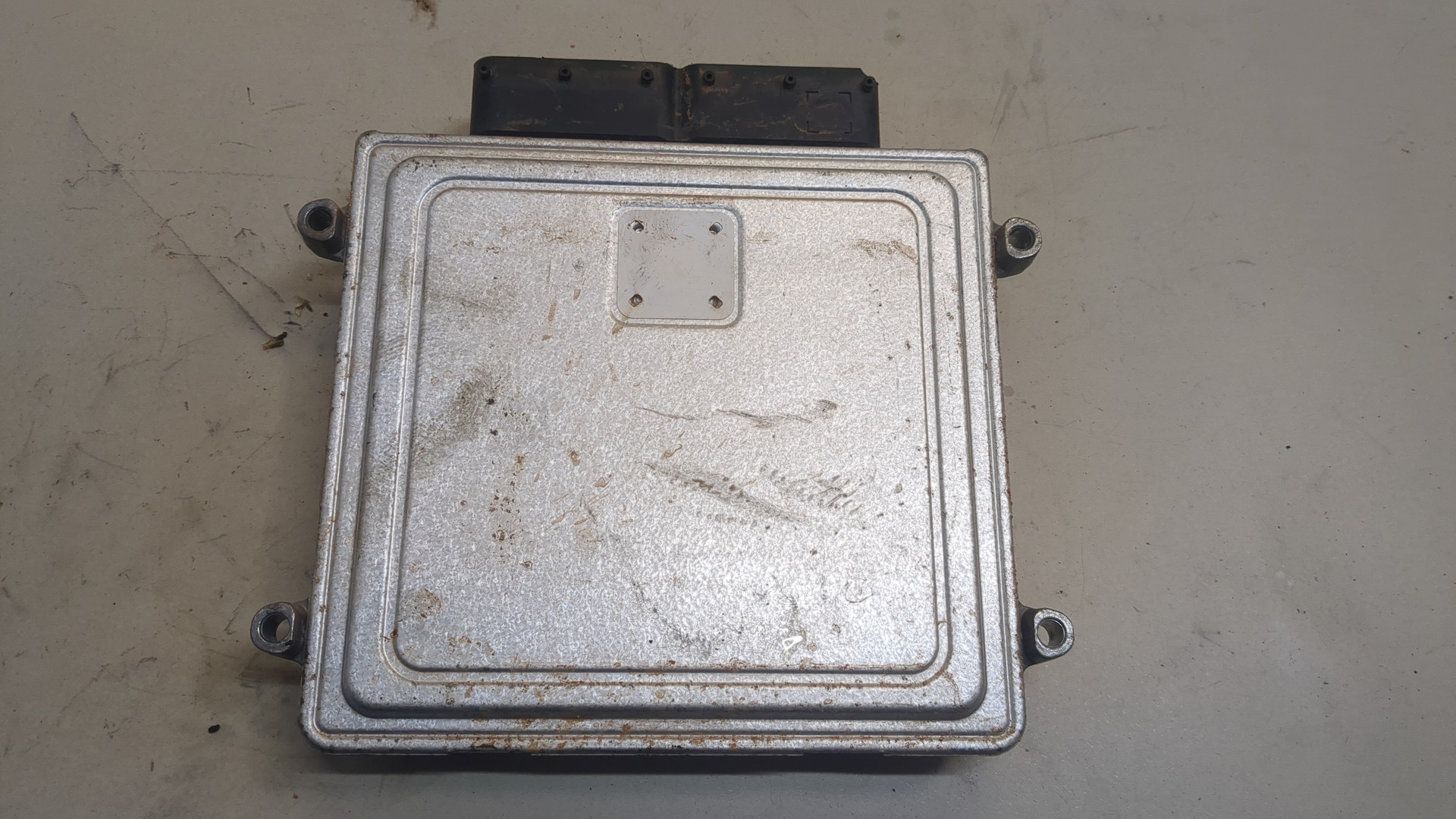 Блок управления двигателем