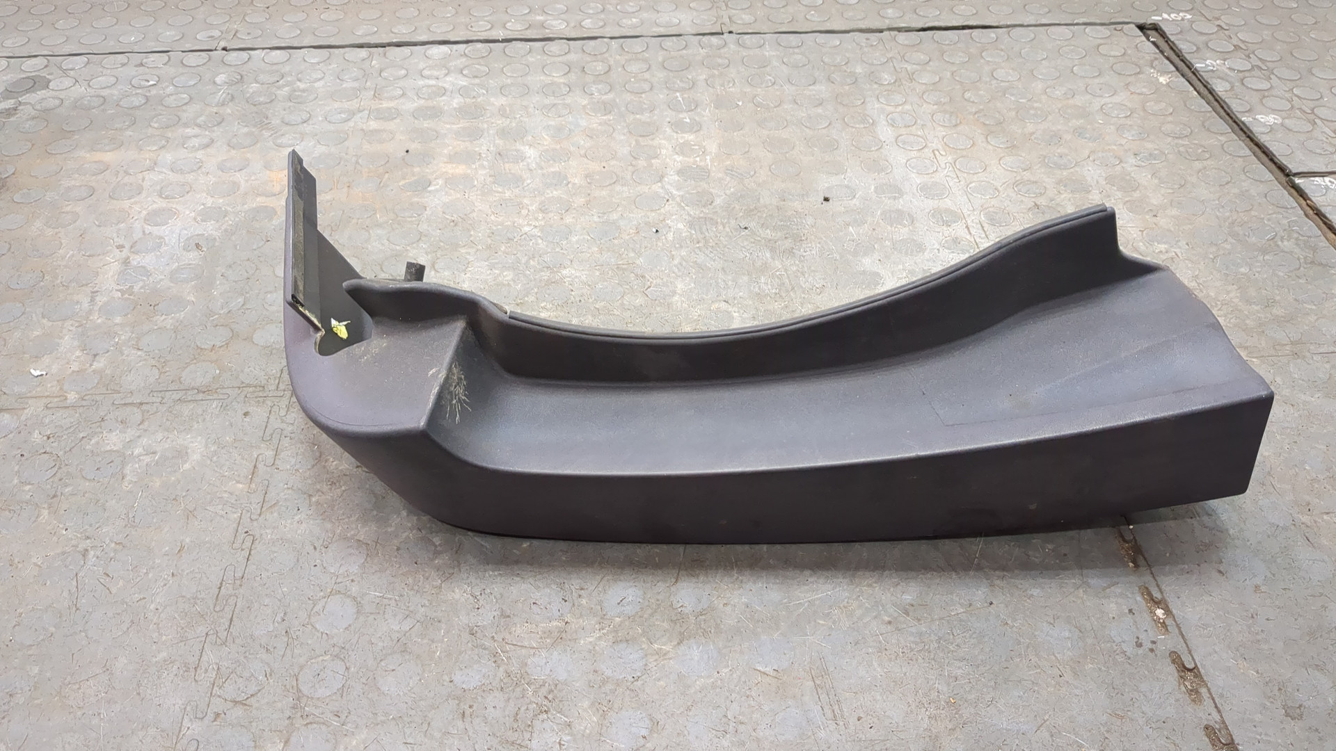 Накладка стойки