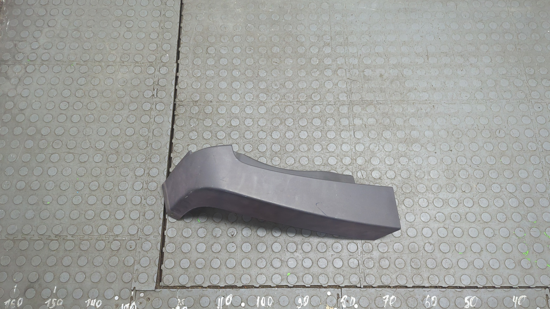 Накладка стойки