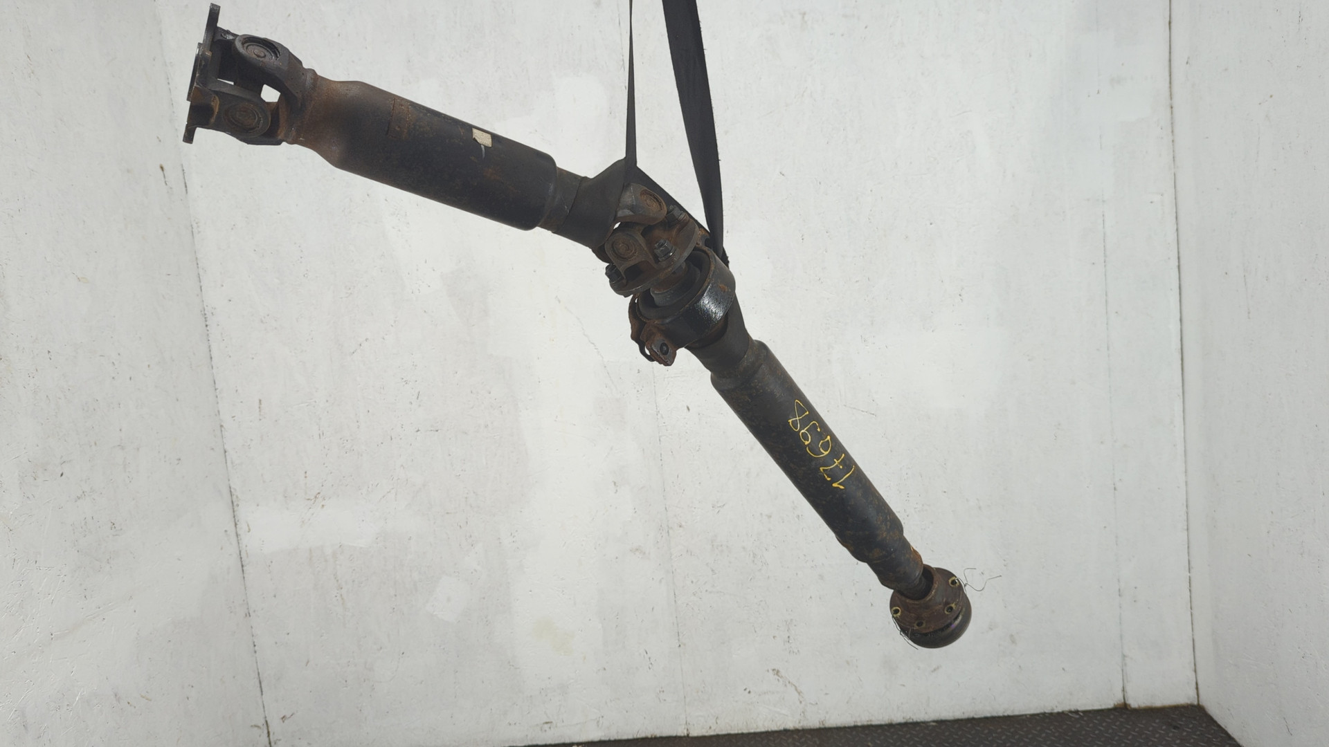 Вал карданный задний