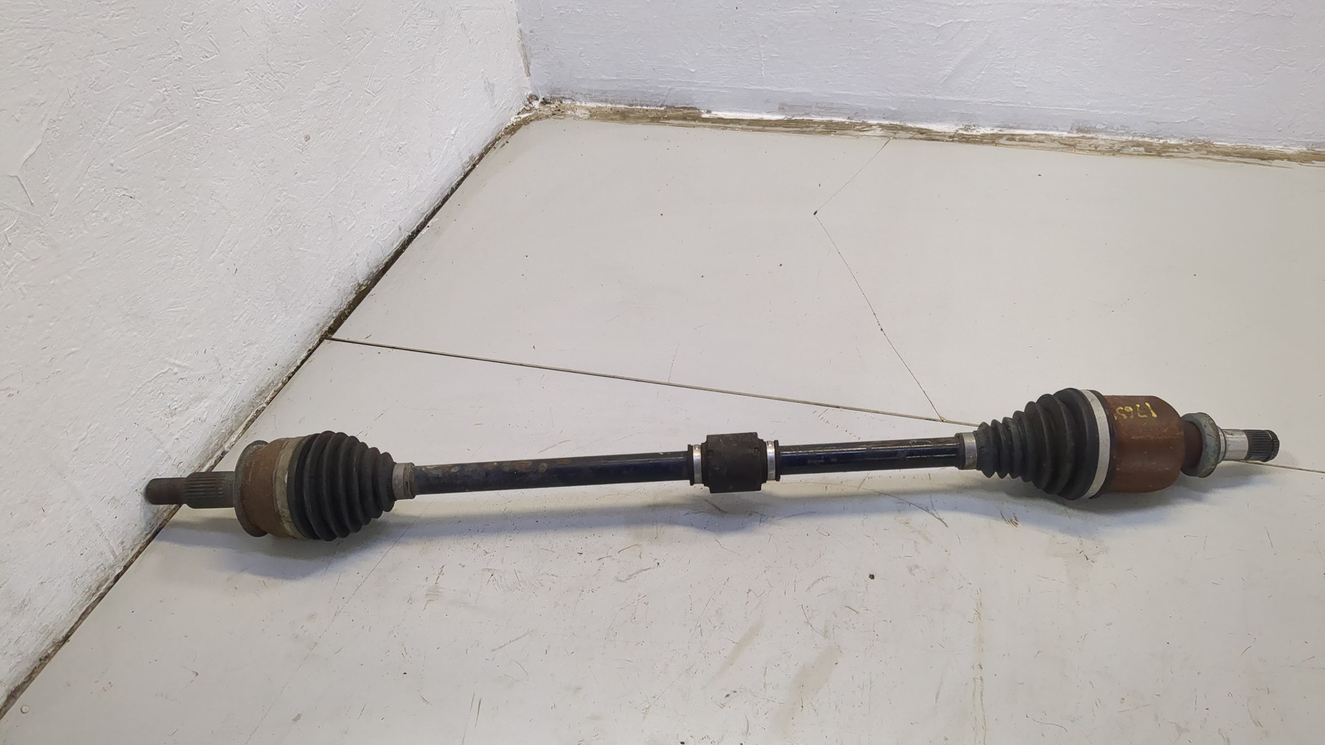 Полуось передняя правая