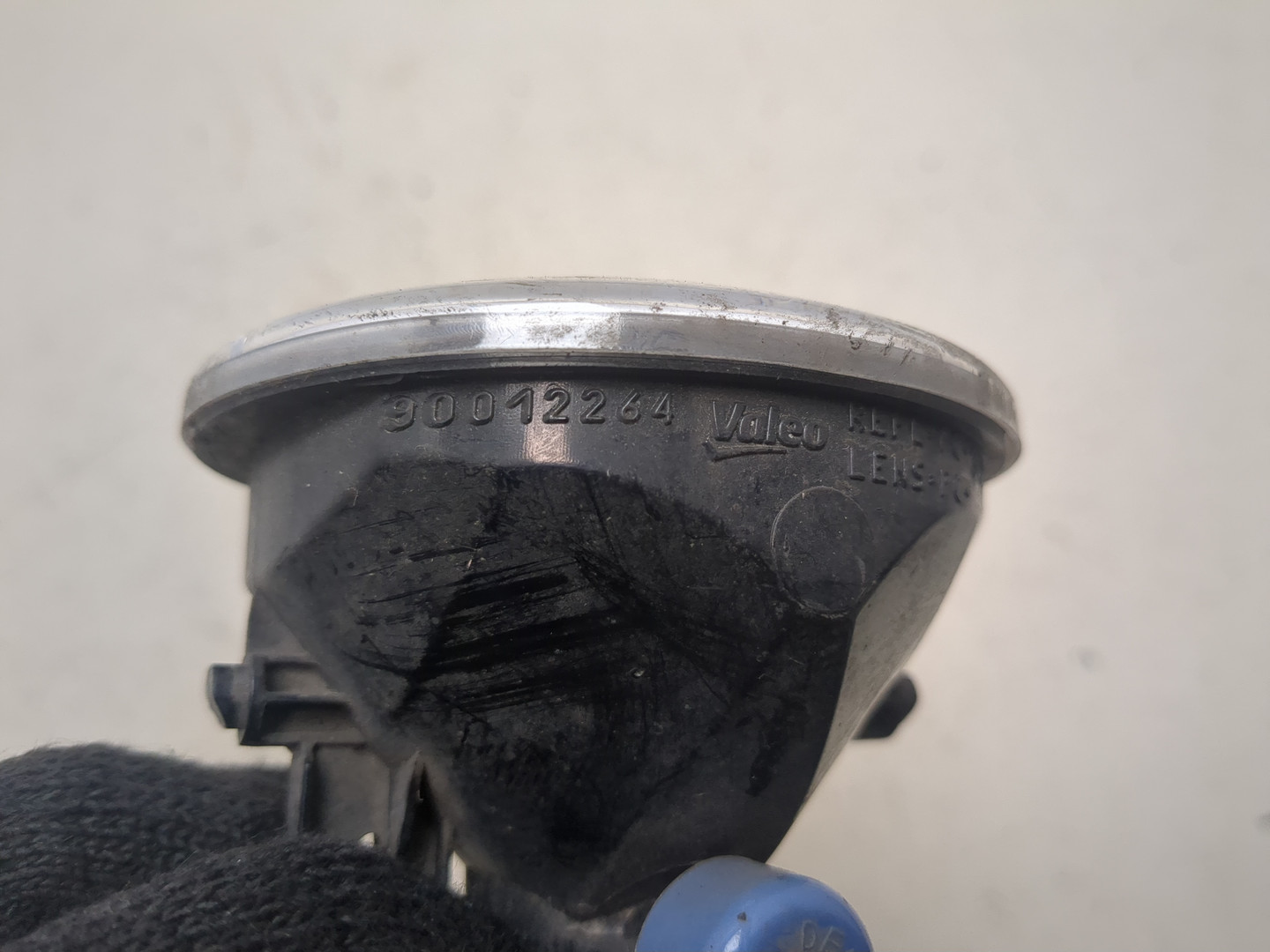 Фара противотуманная левая