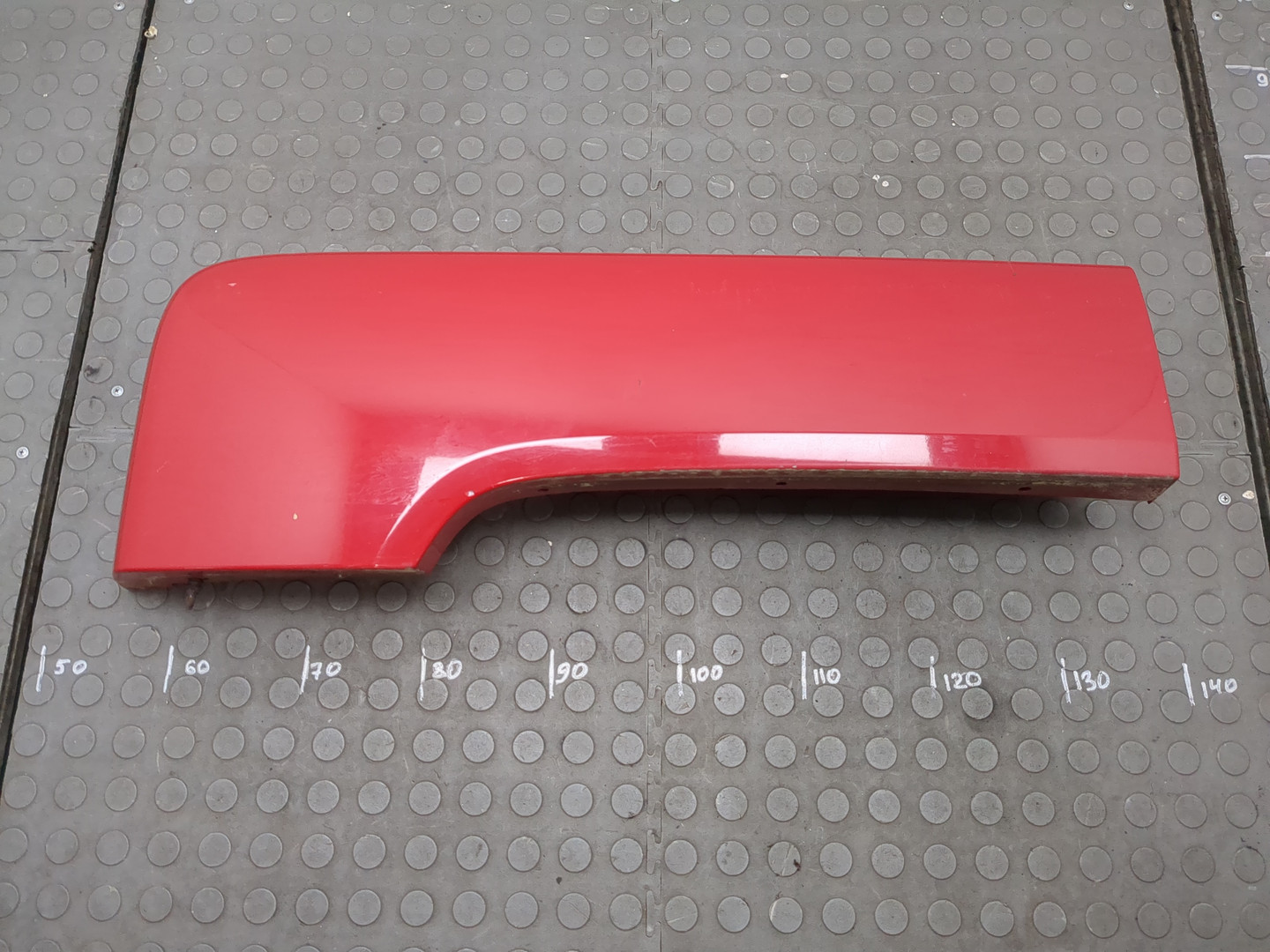 Молдинг заднего крыла правого