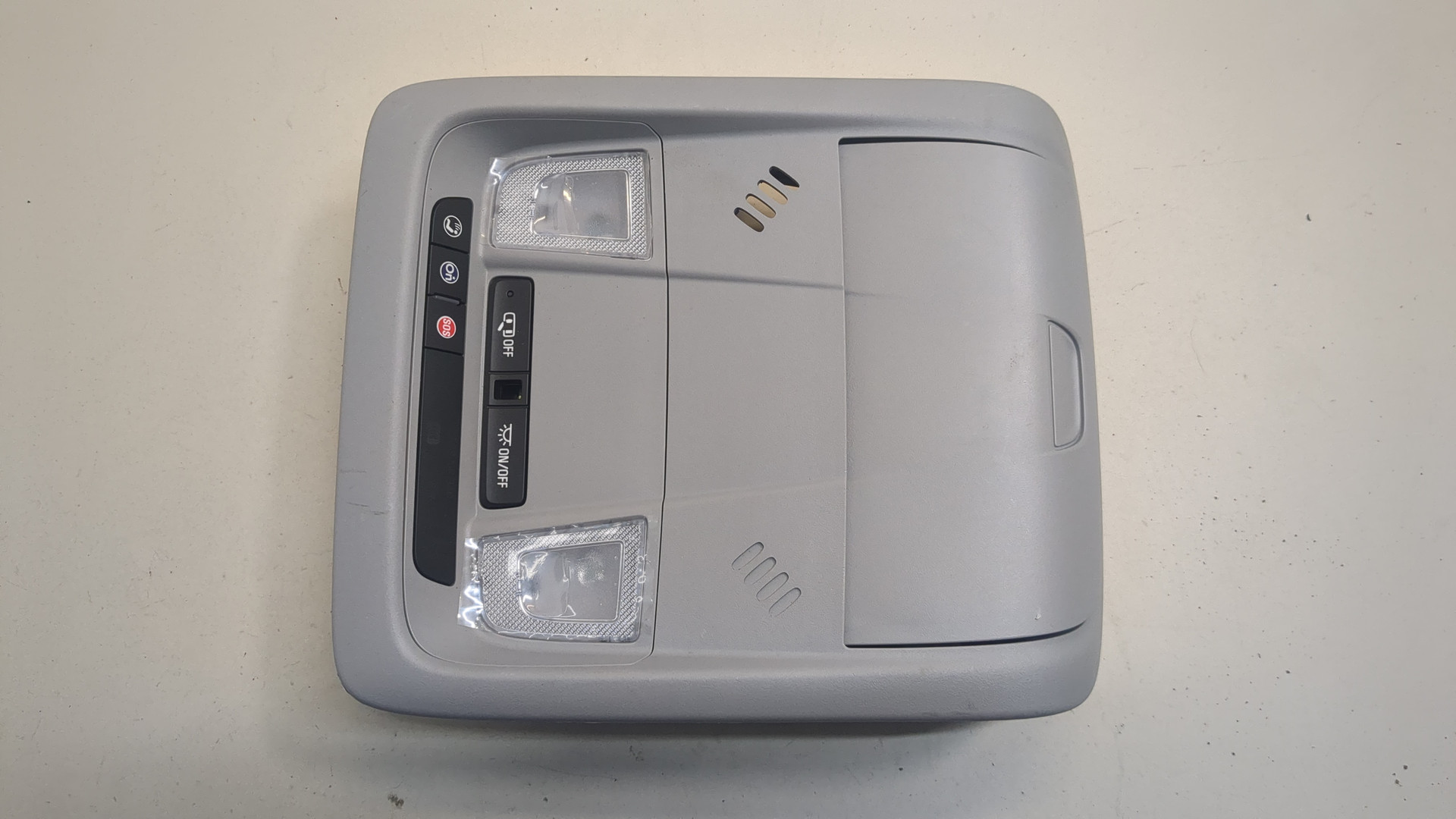 Плафон салонный