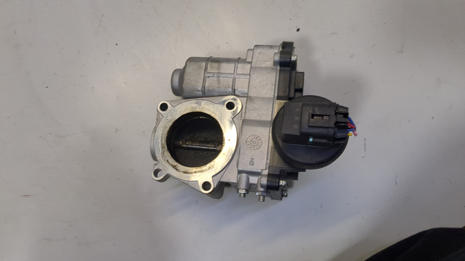 Заслонка дроссельная электрическая