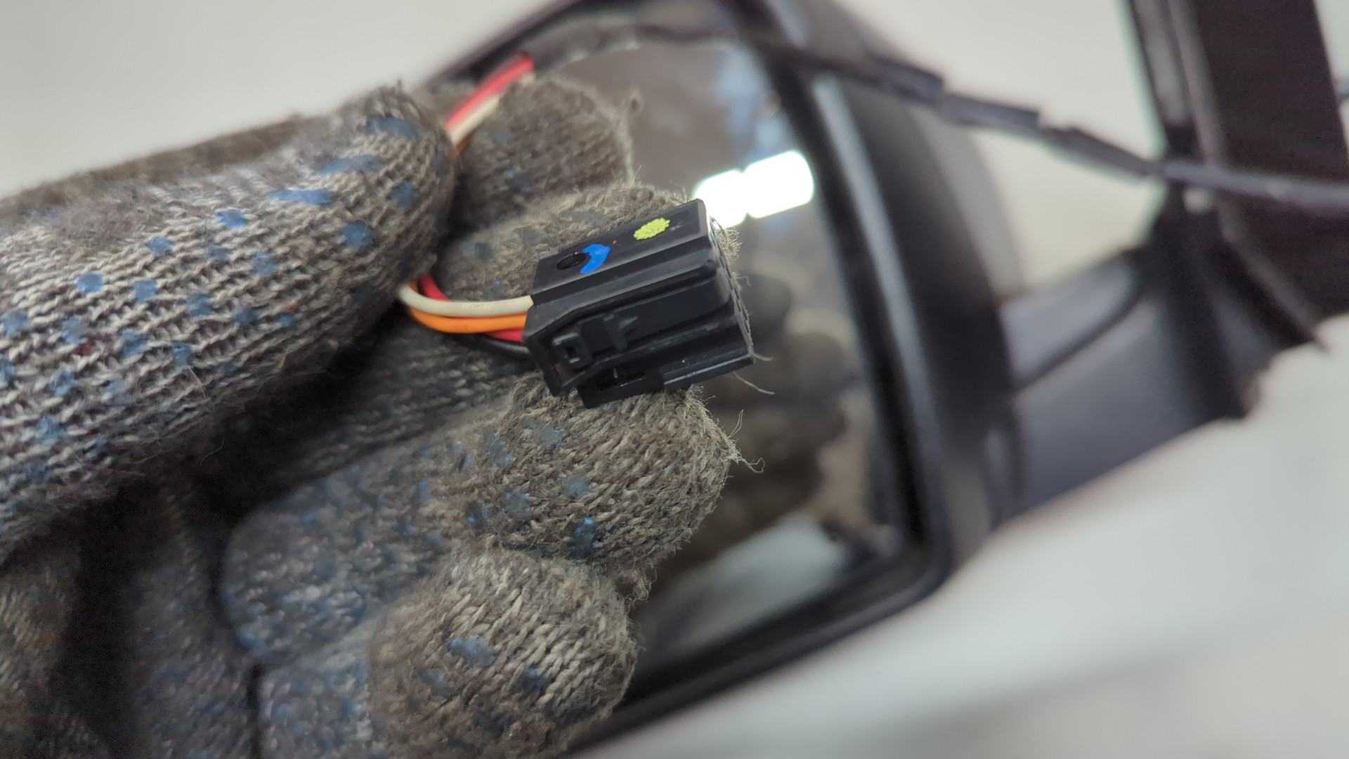 Зеркало левое электрическое