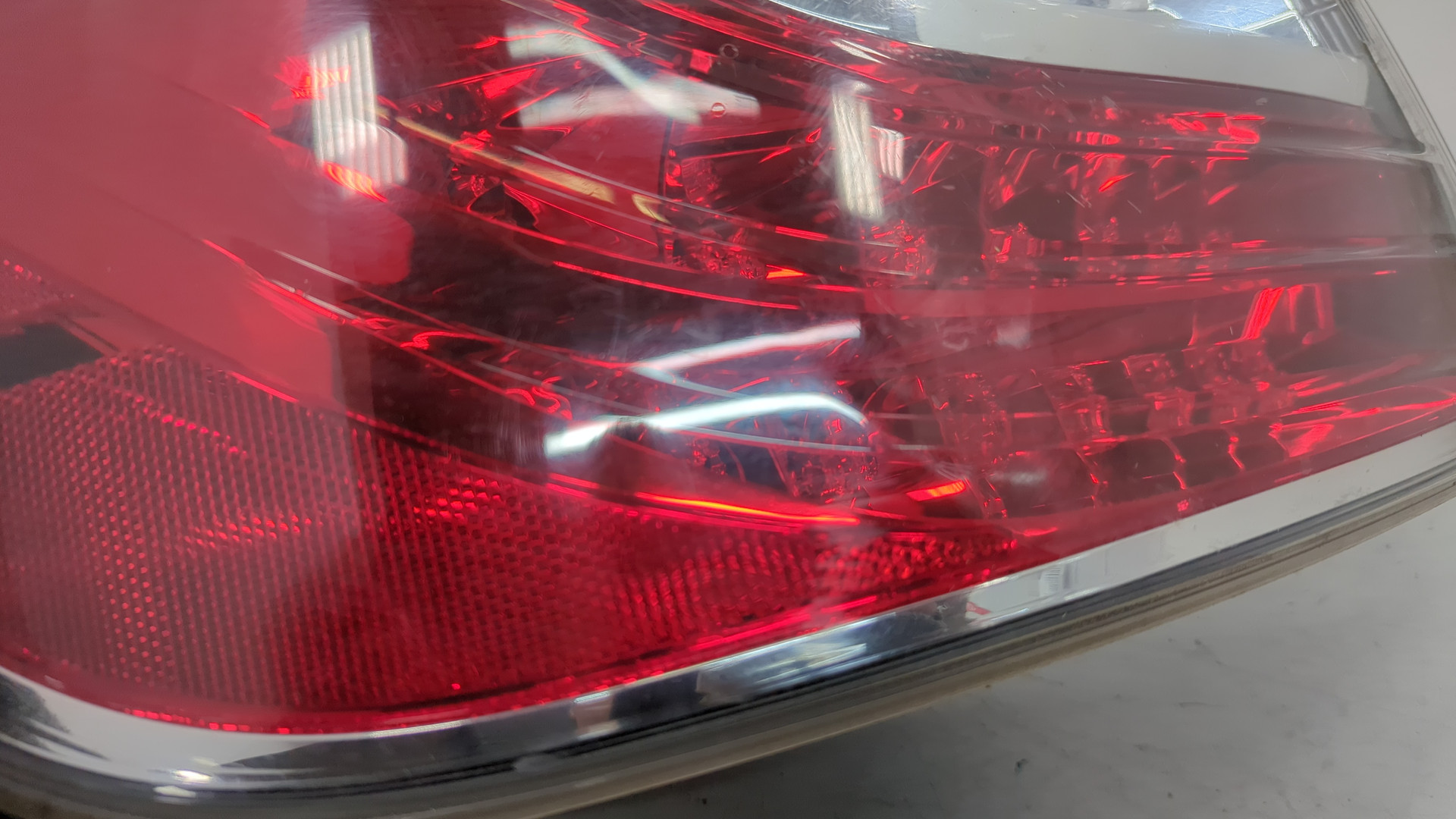 Фонарь задний левый