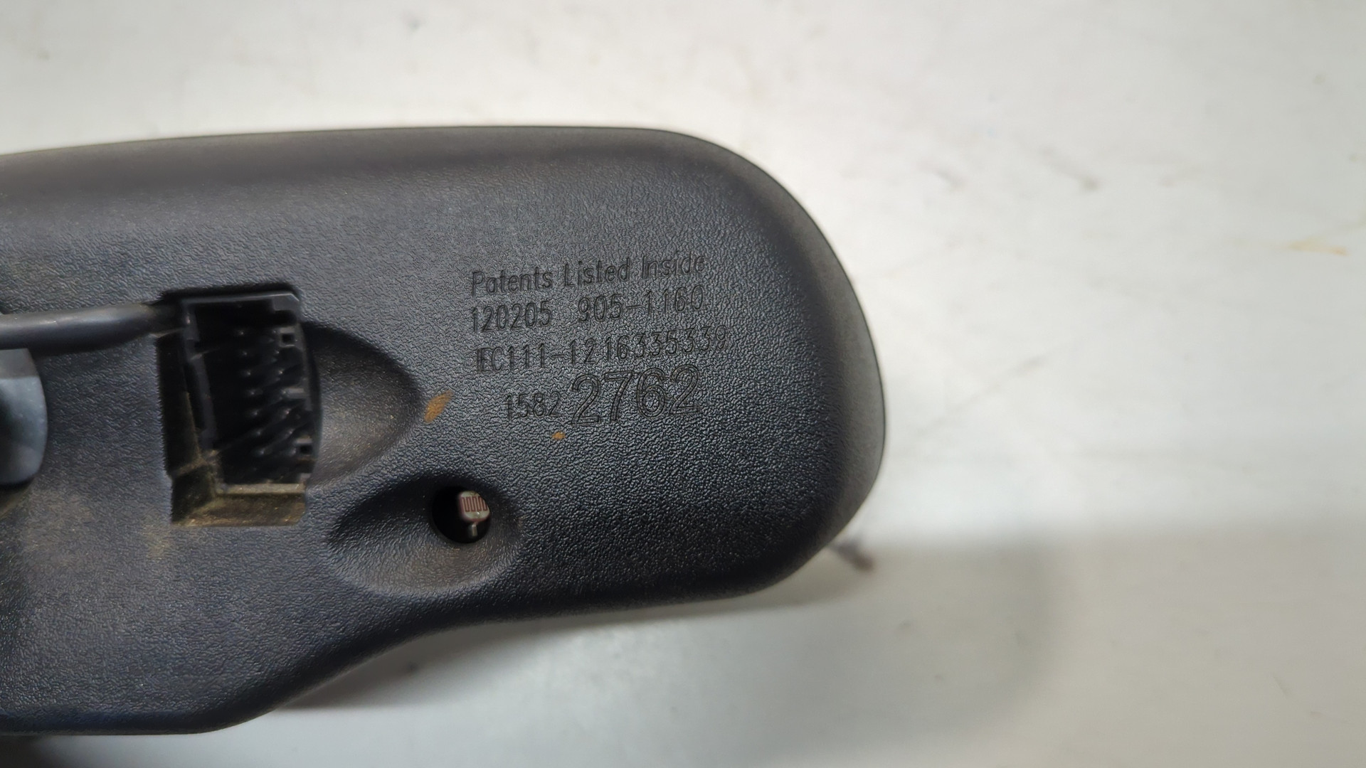 Зеркало заднего вида