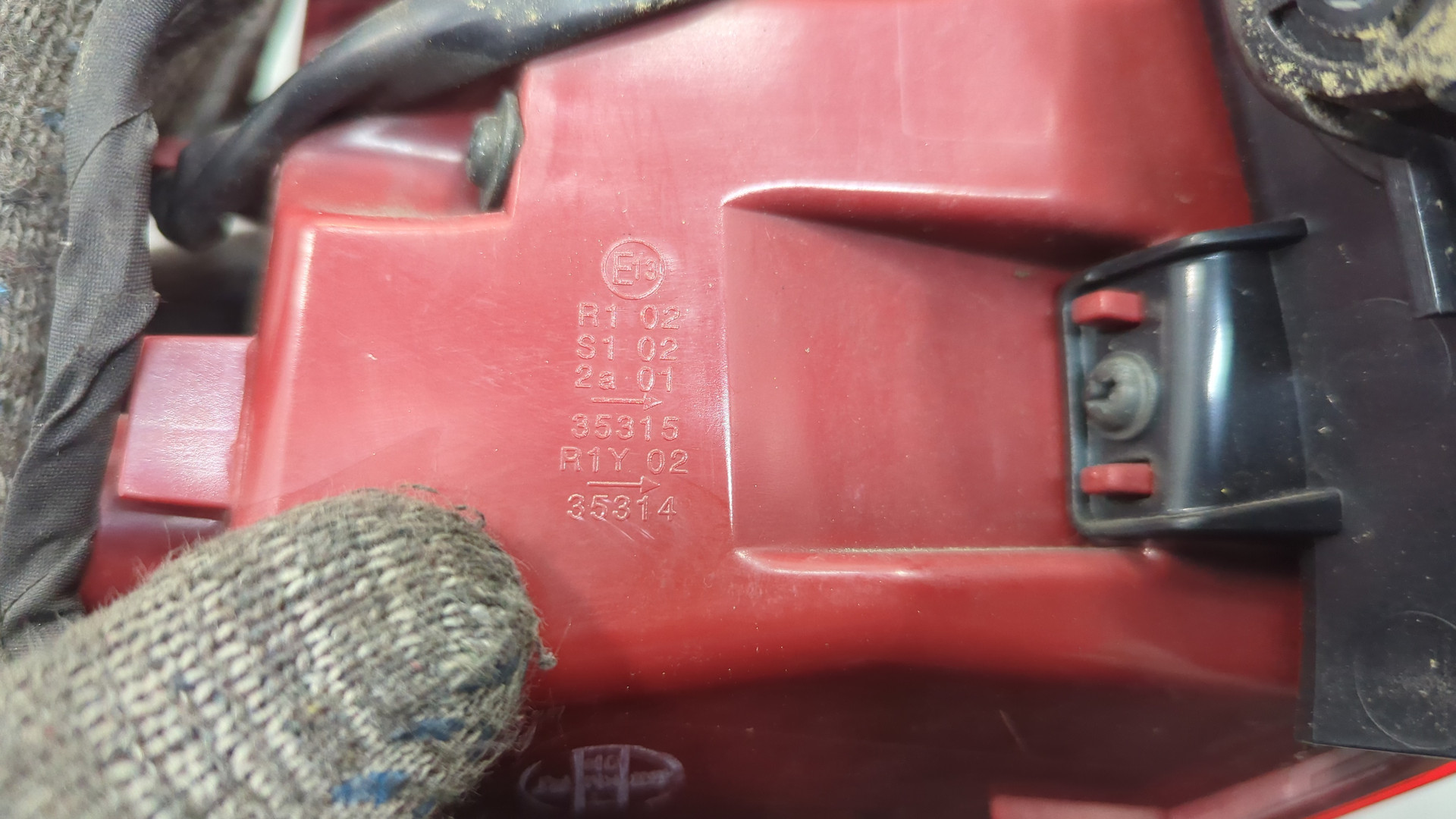 Фонарь задний правый