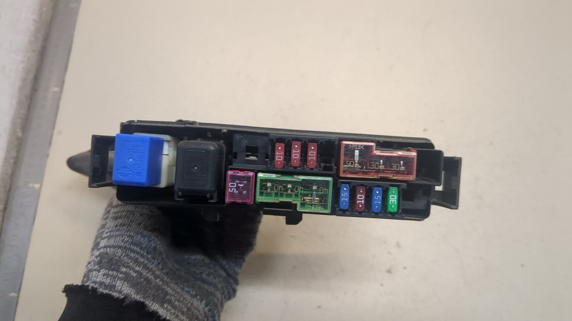 Блок предохранителей