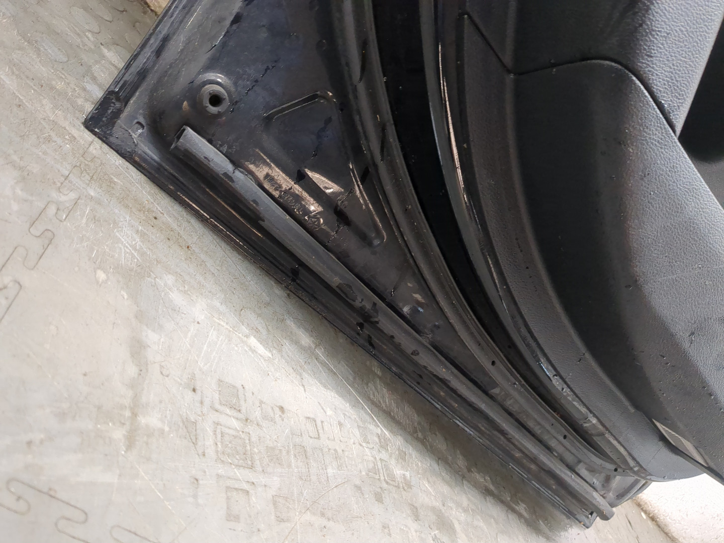 Дверь задняя левая