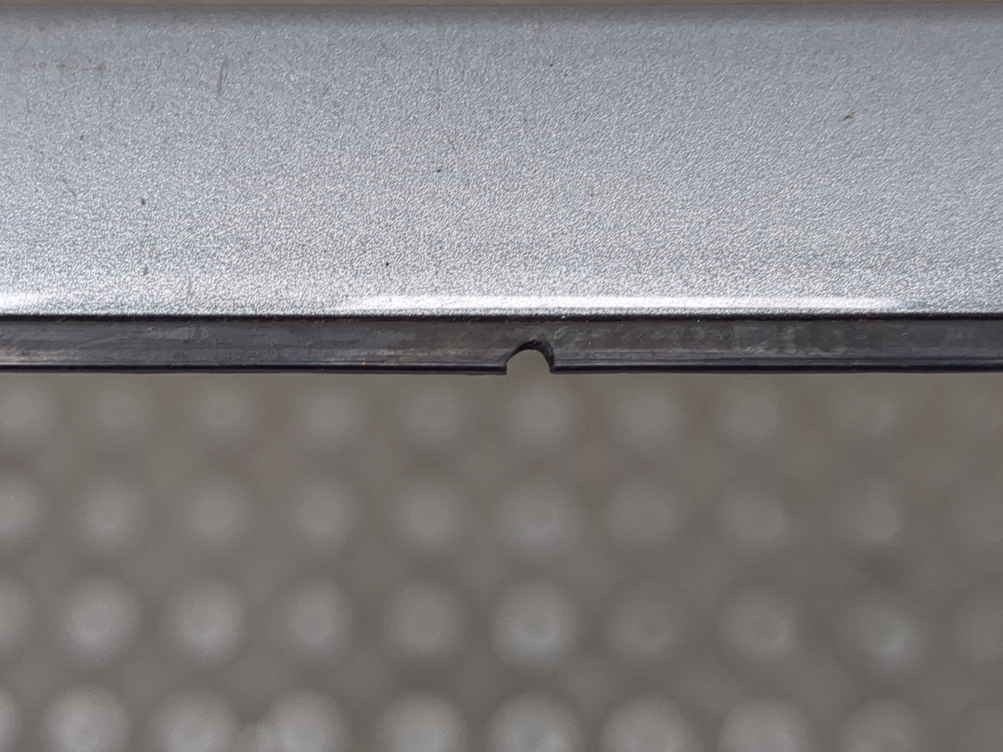 Молдинг лобового стекла