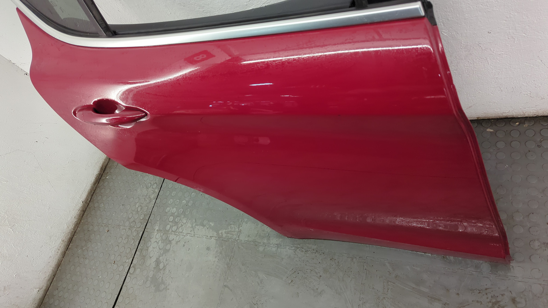 Дверь задняя правая