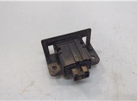  Кнопка открывания багажника салонная Lexus LS460 2006-2017 20662168 #2