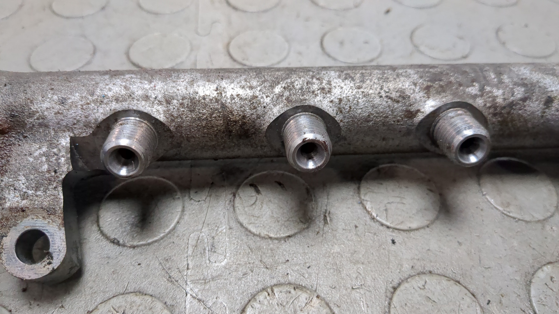 Рейка топливная (рампа)