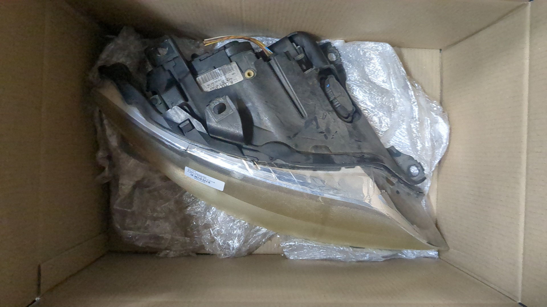 Фара правая