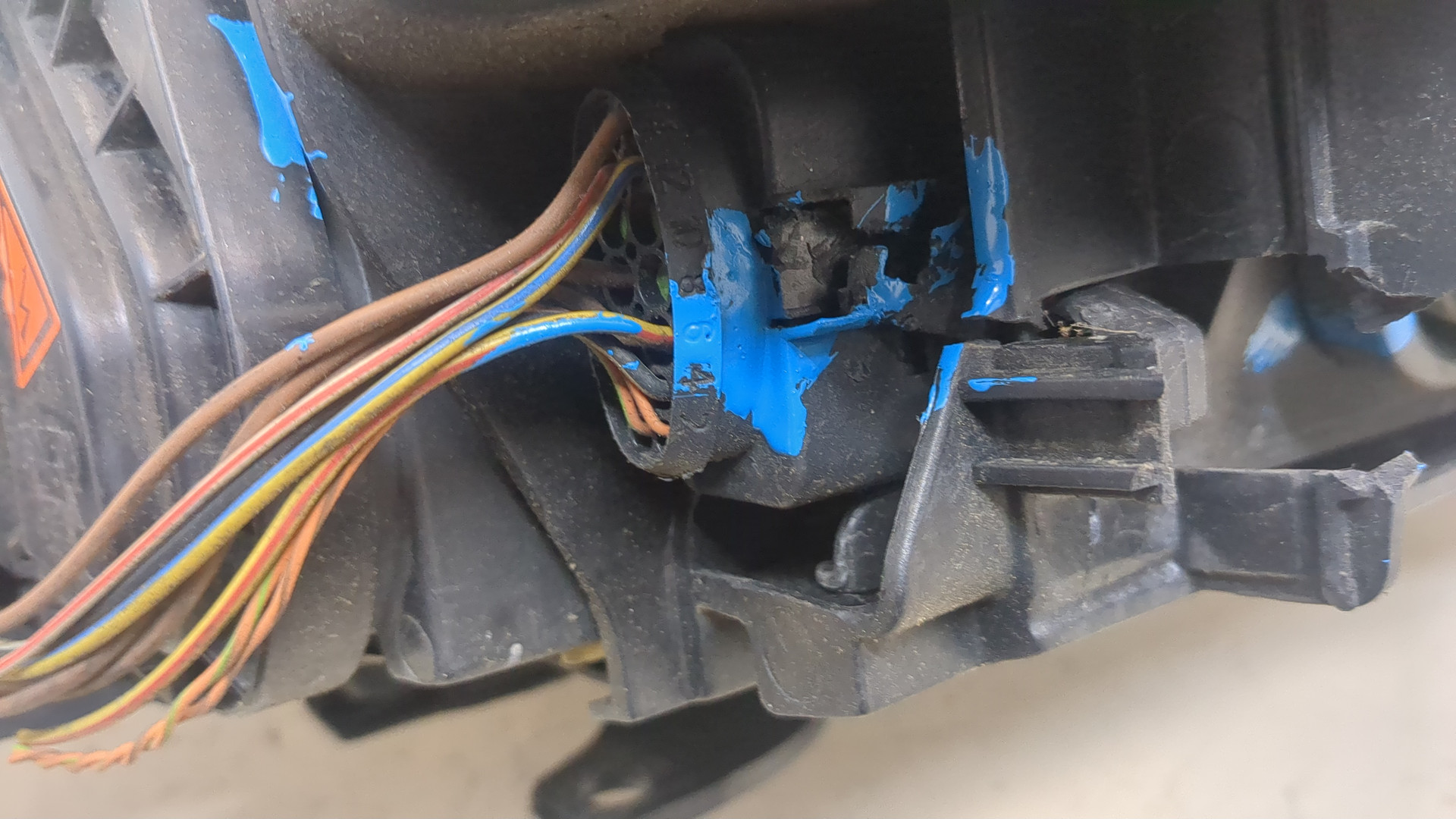 Фара правая