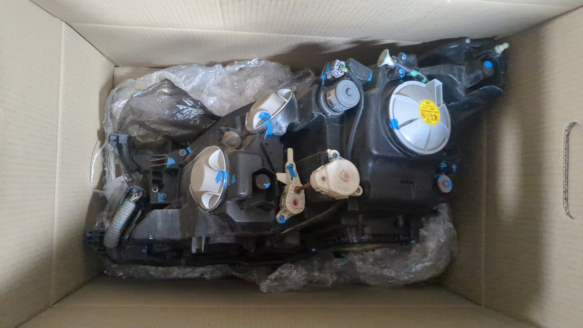 Фара правая